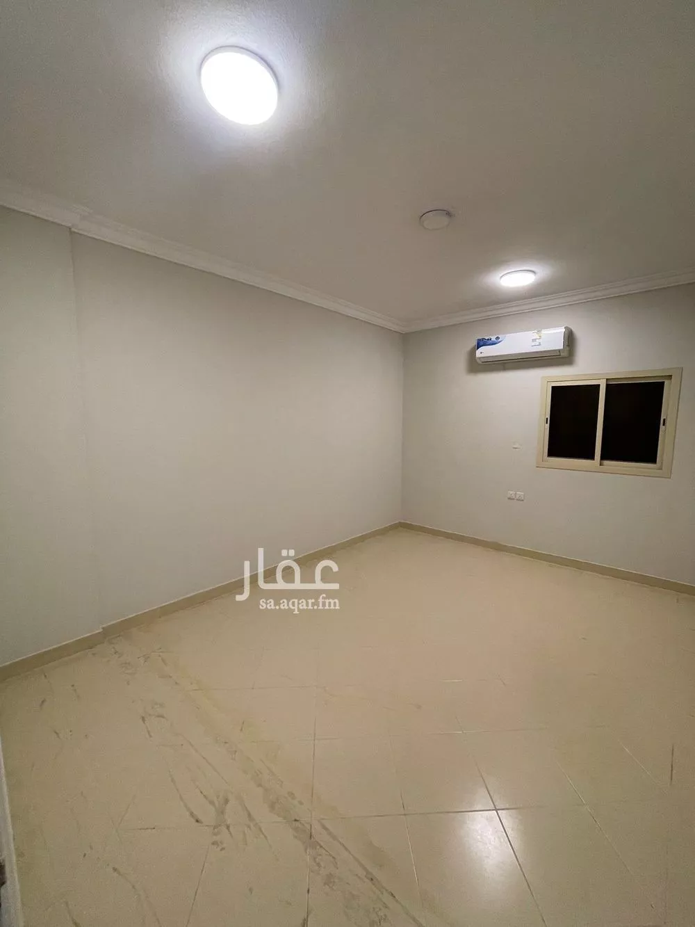 شقة 3 غرف في العقيق 7