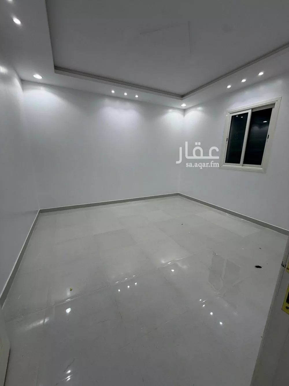 دور 3 غرف في السعادة 5