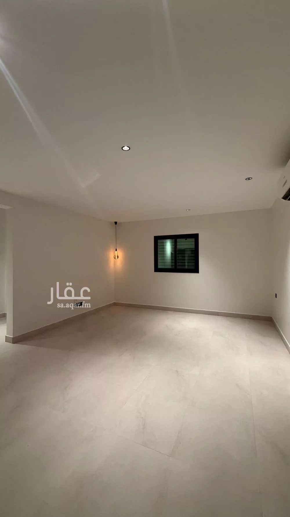 شقة 2 غرف في الملقا 8