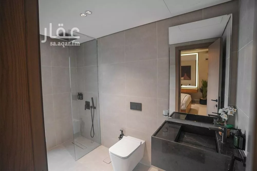 شقة 1 غرف في الملقا 6