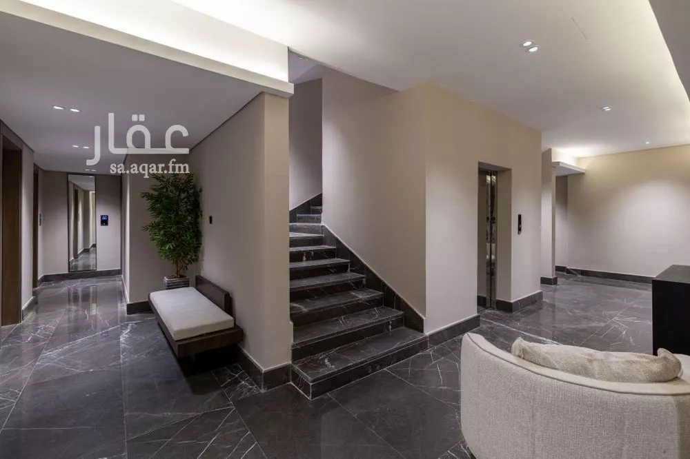 شقة 1 غرف في الملقا 7