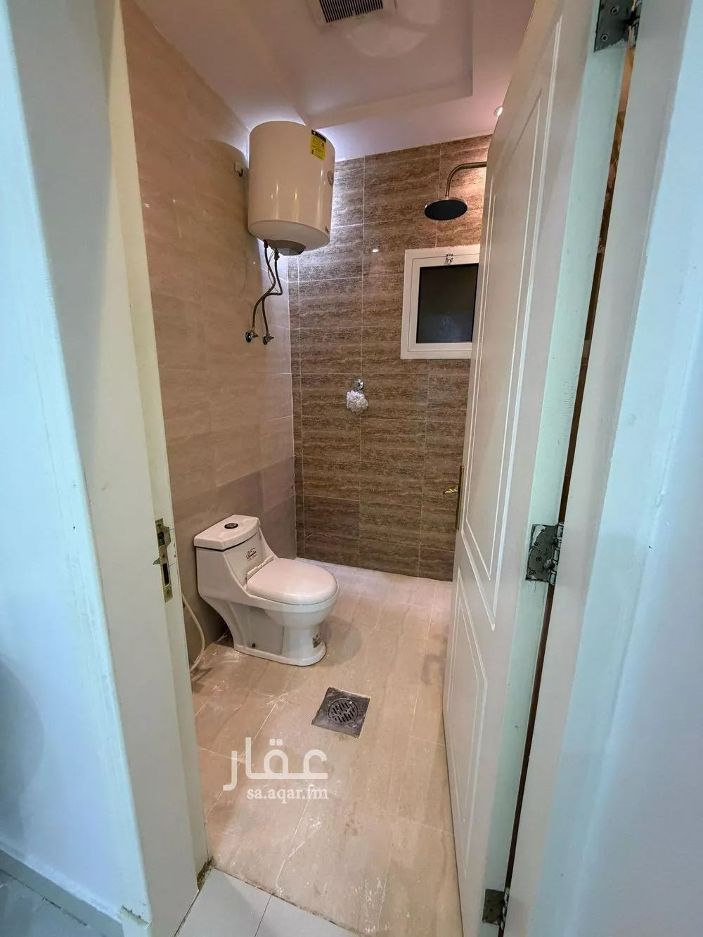 دور 3 غرف في السعادة 7