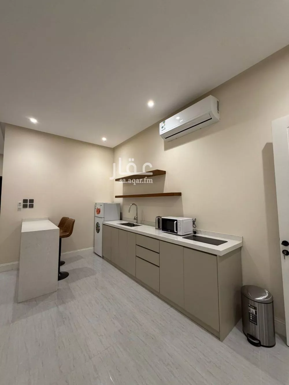 دور 1 غرف في العارض 6