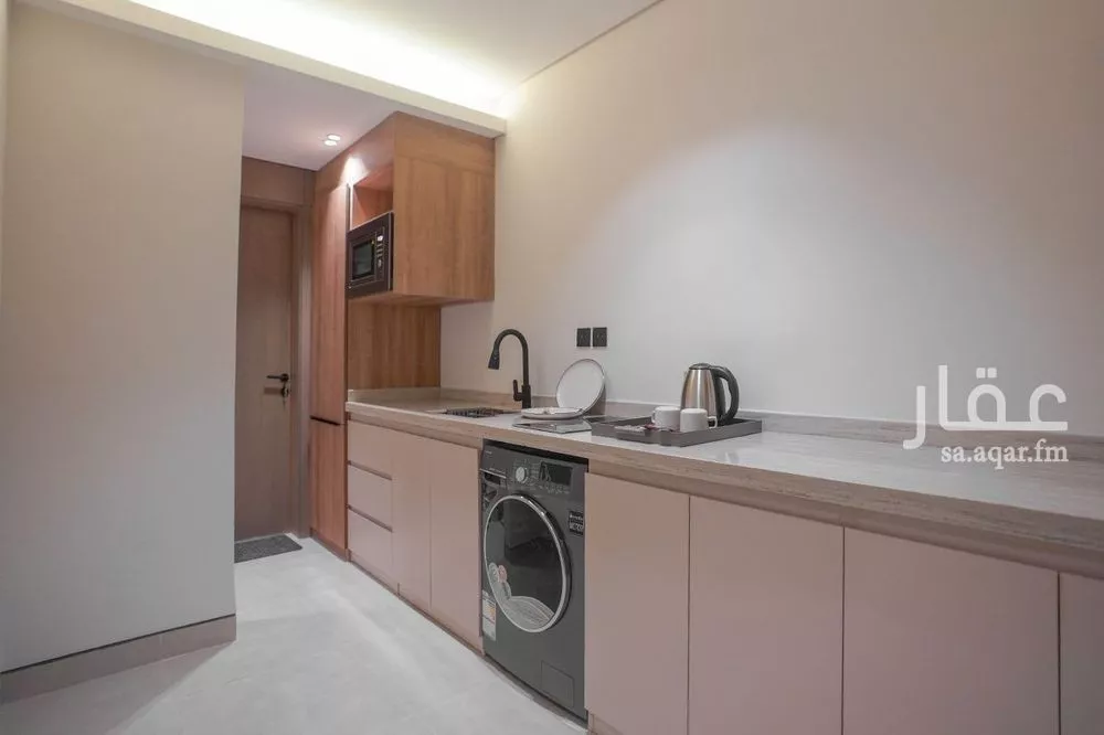 شقة 1 غرف في الملقا 7