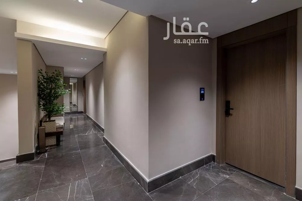 شقة 1 غرف في الملقا 9