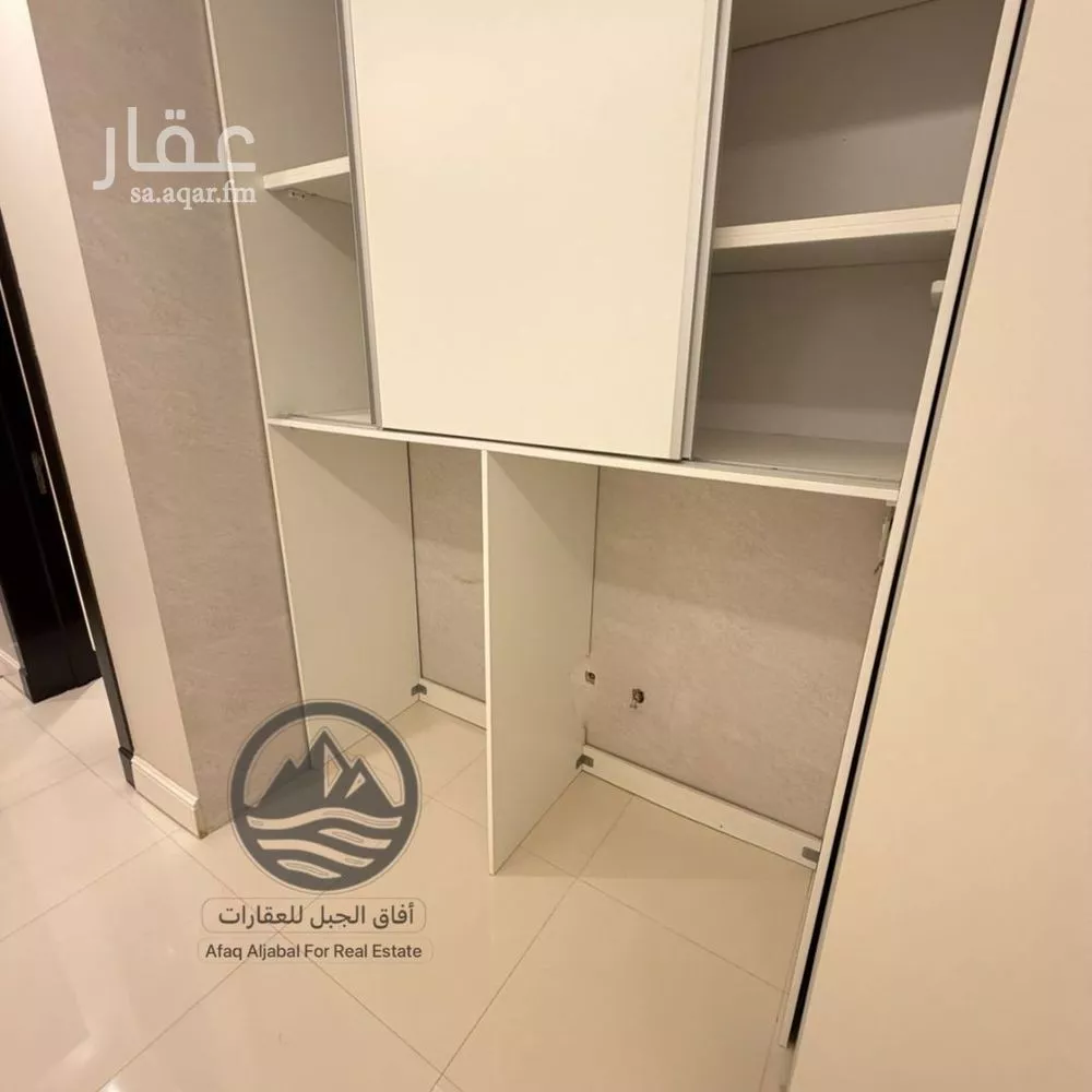3 bedroom floor in Al Narjis 7