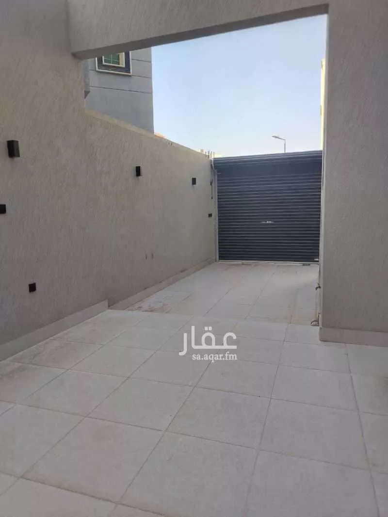 فيلا 6 غرف في عرقة 4