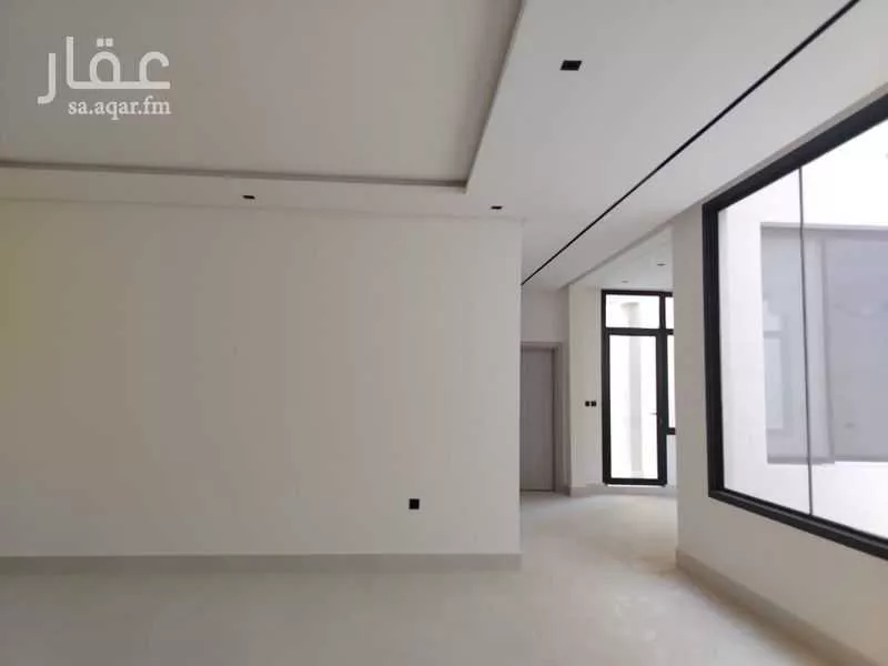 فيلا 6 غرف في عرقة 5