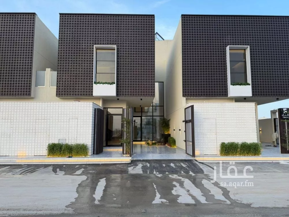 فيلا 4 غرف في العارض 13