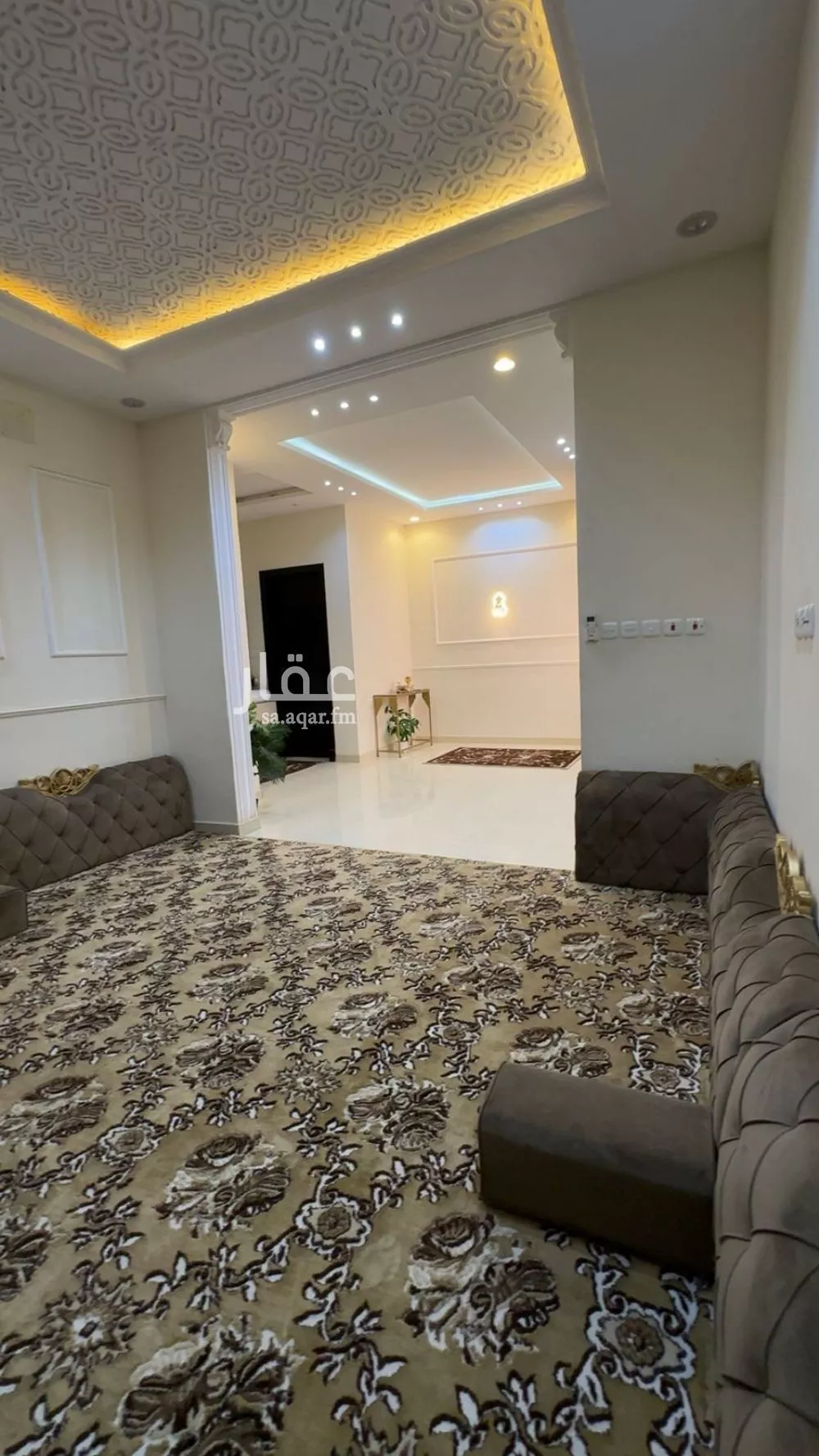 4 bedroom villa in Al Janadriyah 3