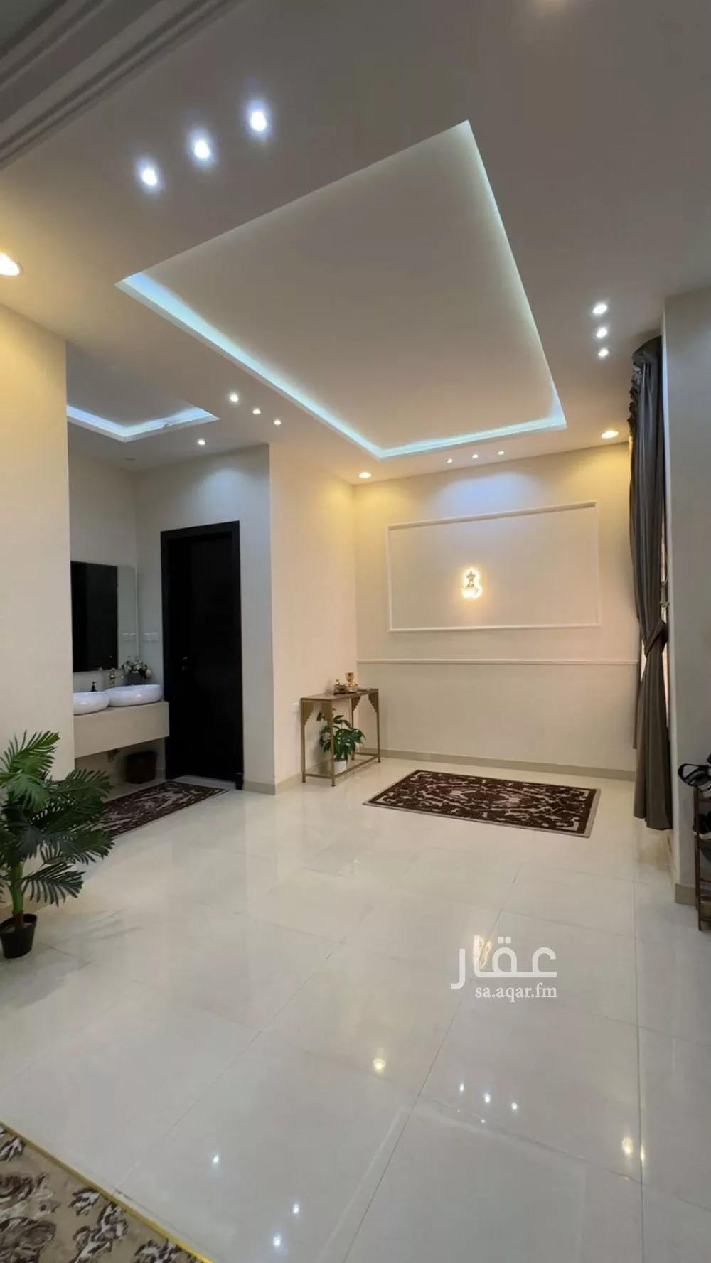 4 bedroom villa in Al Janadriyah 6