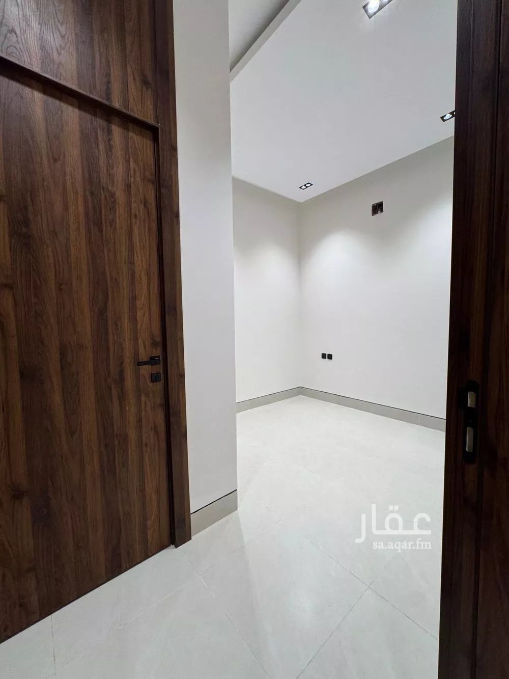 فيلا 5 غرف في النهضة 8