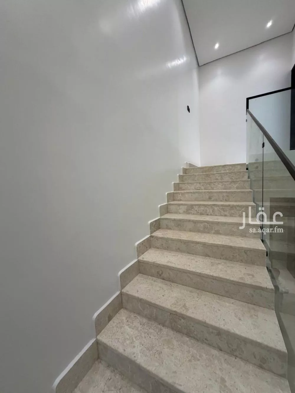 فيلا 4 غرف في المعيزلة 18