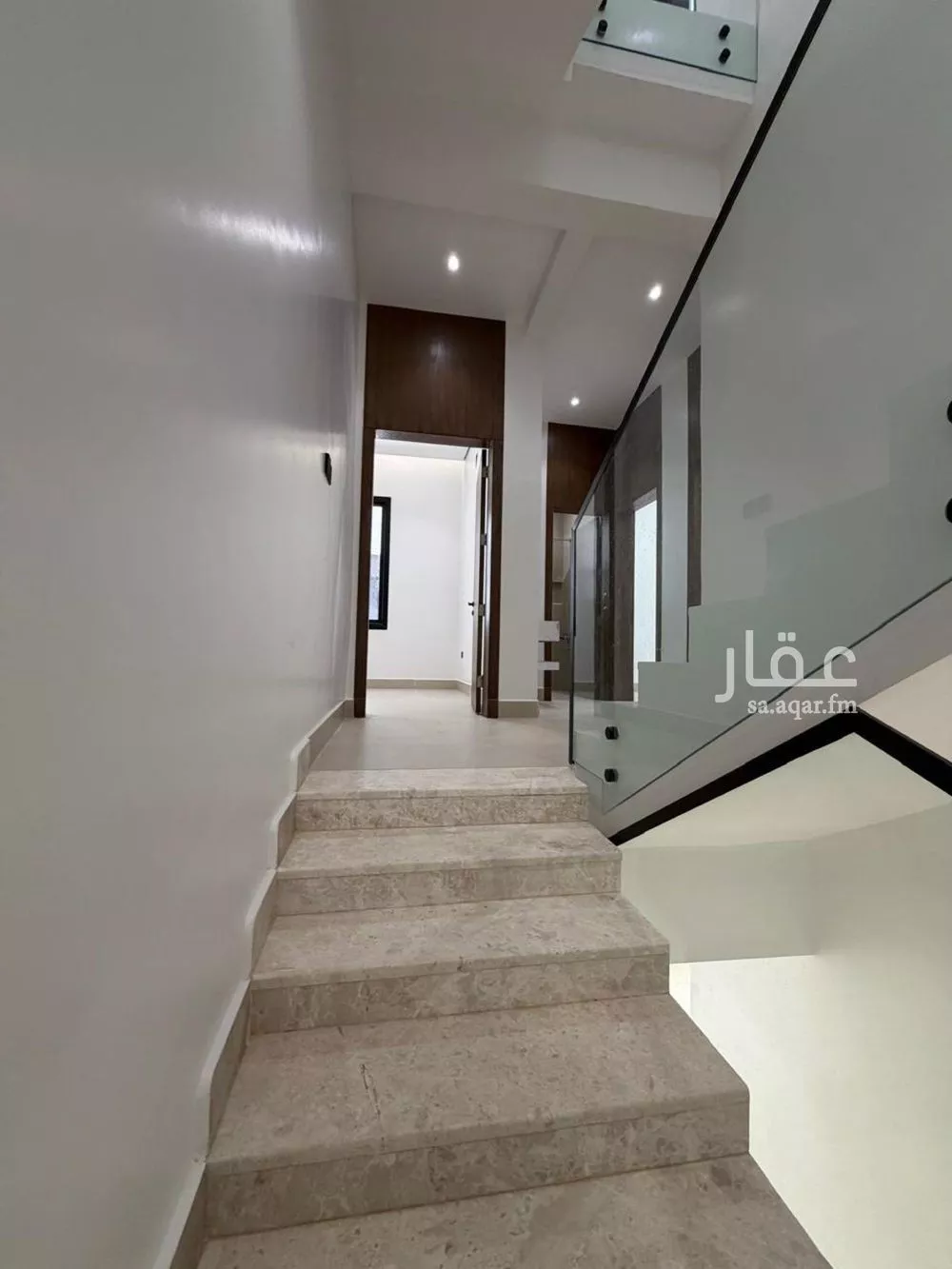 فيلا 4 غرف في المعيزلة 10