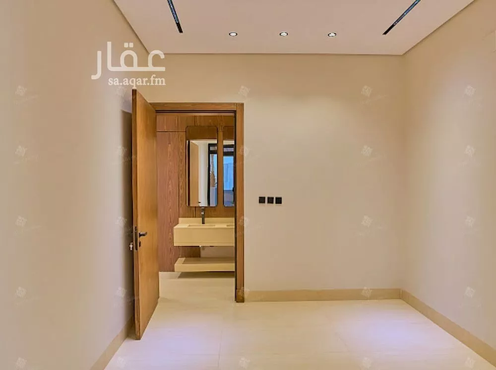 فيلا 5 غرف في المهدية 12