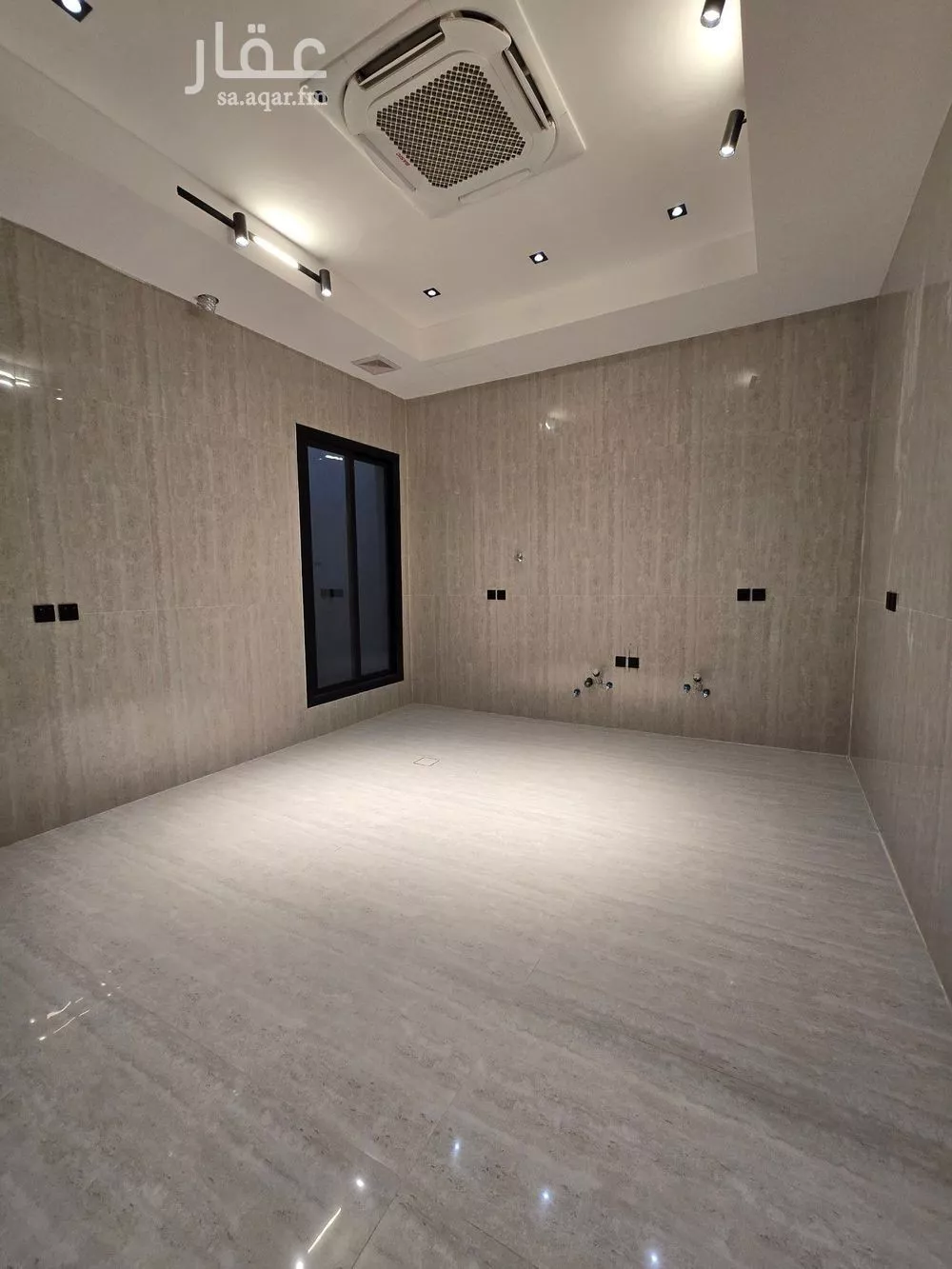 فيلا 6 غرف في الرمال 13