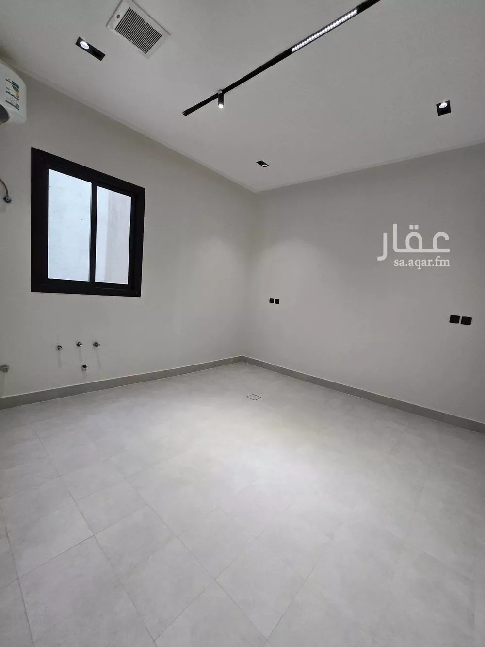 فيلا 6 غرف في الرمال 23