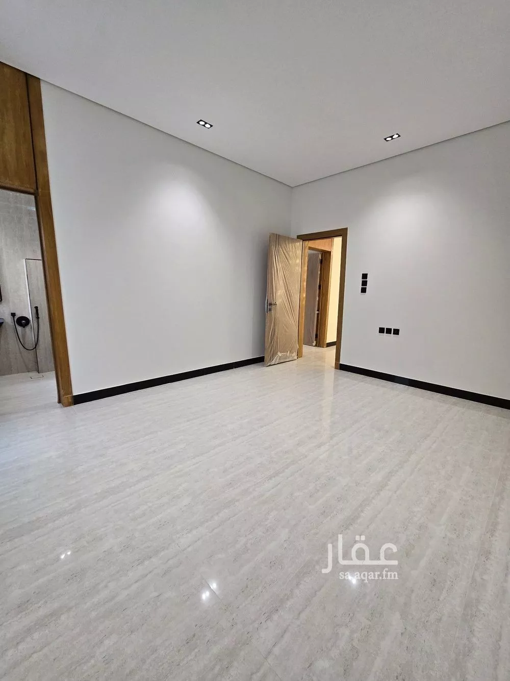 فيلا 6 غرف في الرمال 7