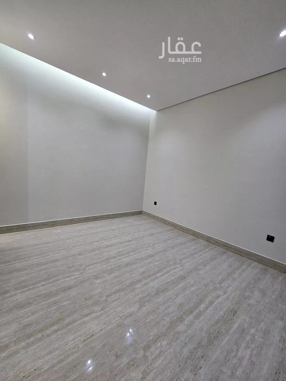 شقة 3 غرف في الرمال 11