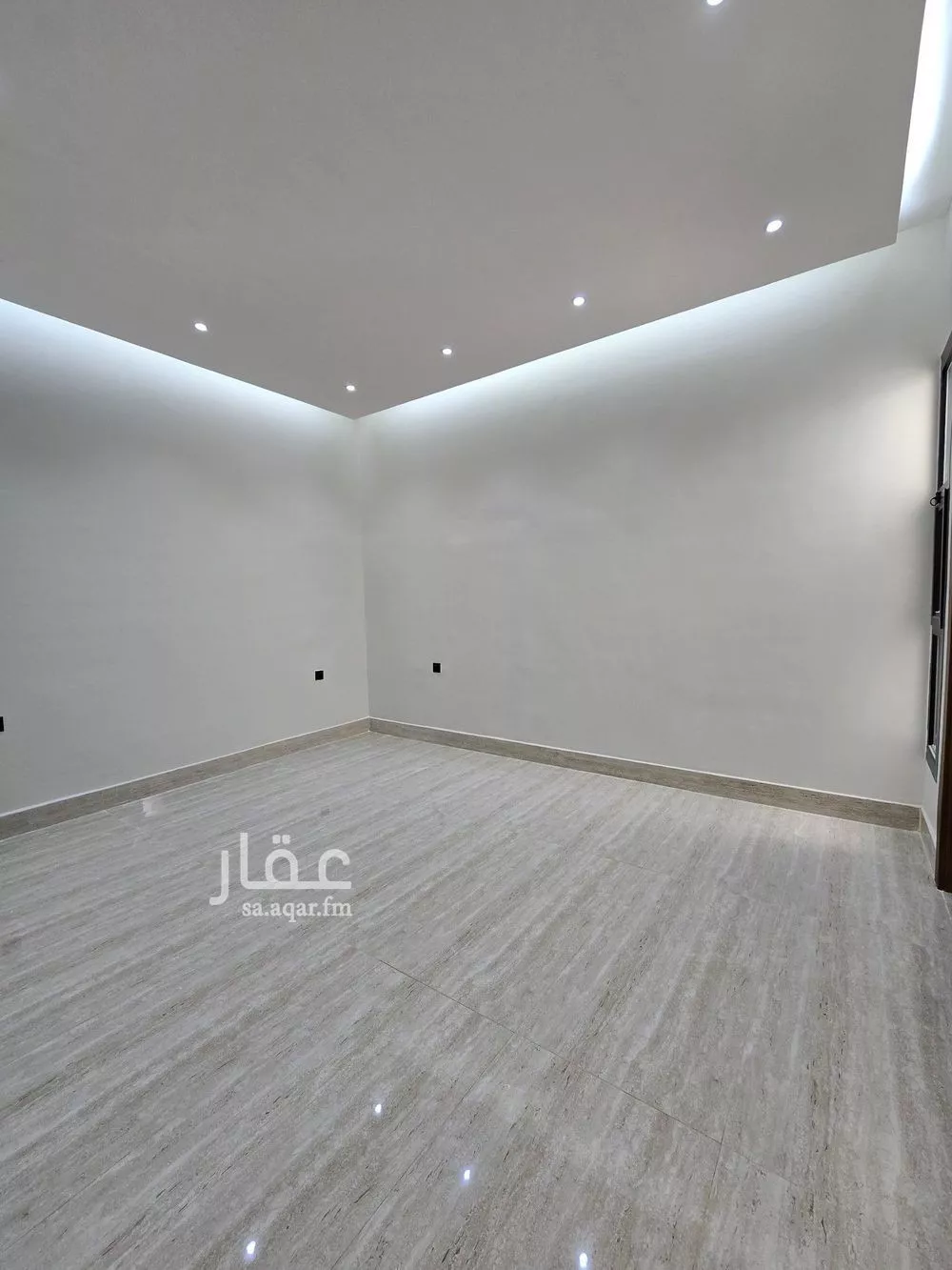 شقة 3 غرف في الرمال 12