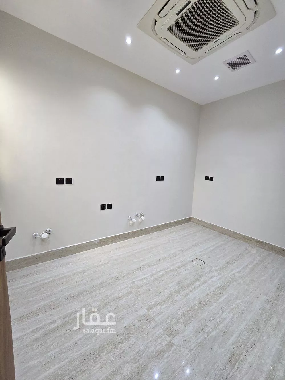 شقة 3 غرف في الرمال 6