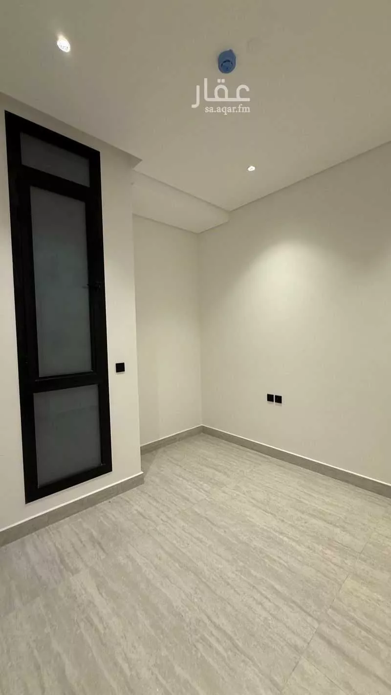 شقة 3 غرف في النزهة 6