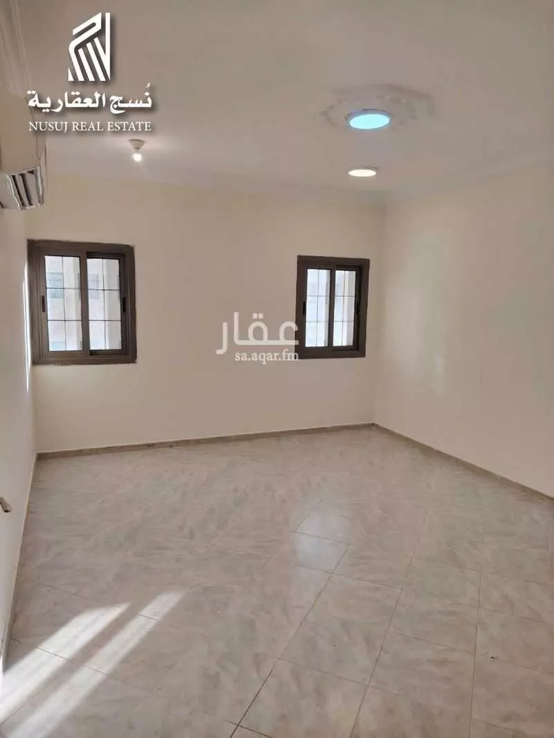 شقة 4 غرف في العريض 5