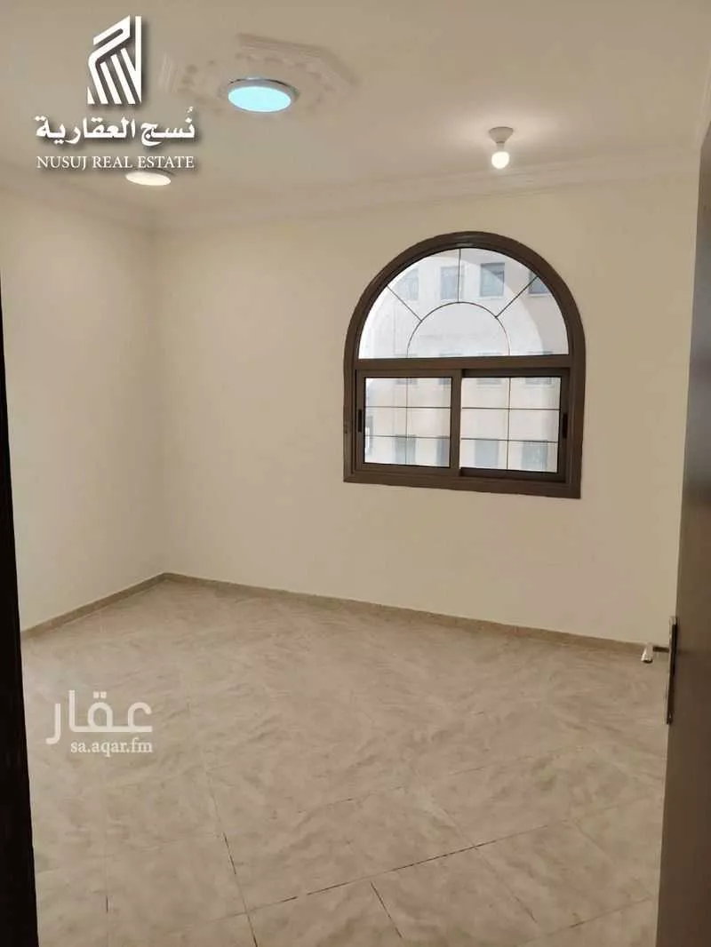 شقة 4 غرف في العريض 7