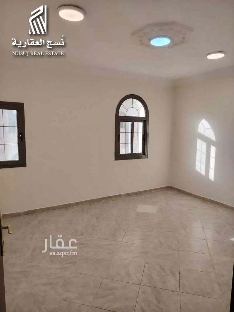 شقة 4 غرف في العريض 9