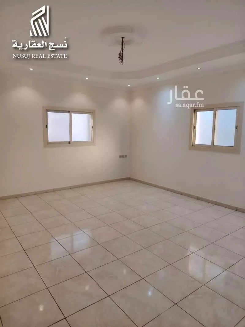 شقة 4 غرف في العريض 4