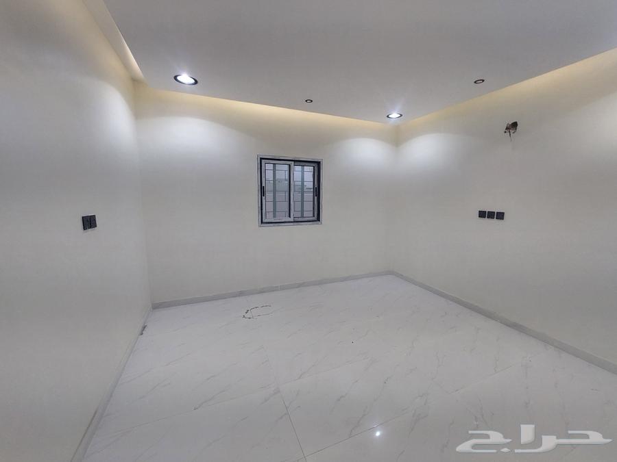 شقة 6 غرف في احد 14