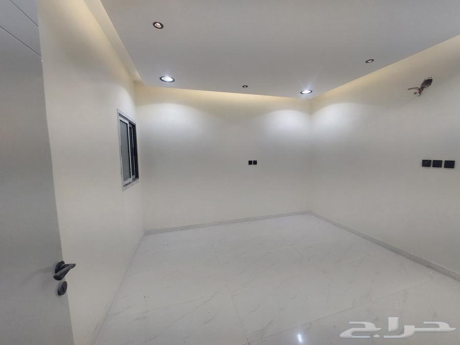 شقة 6 غرف في احد 16