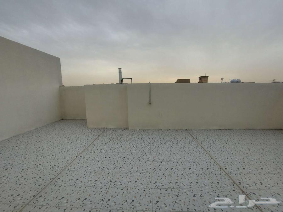 شقة 6 غرف في احد 18