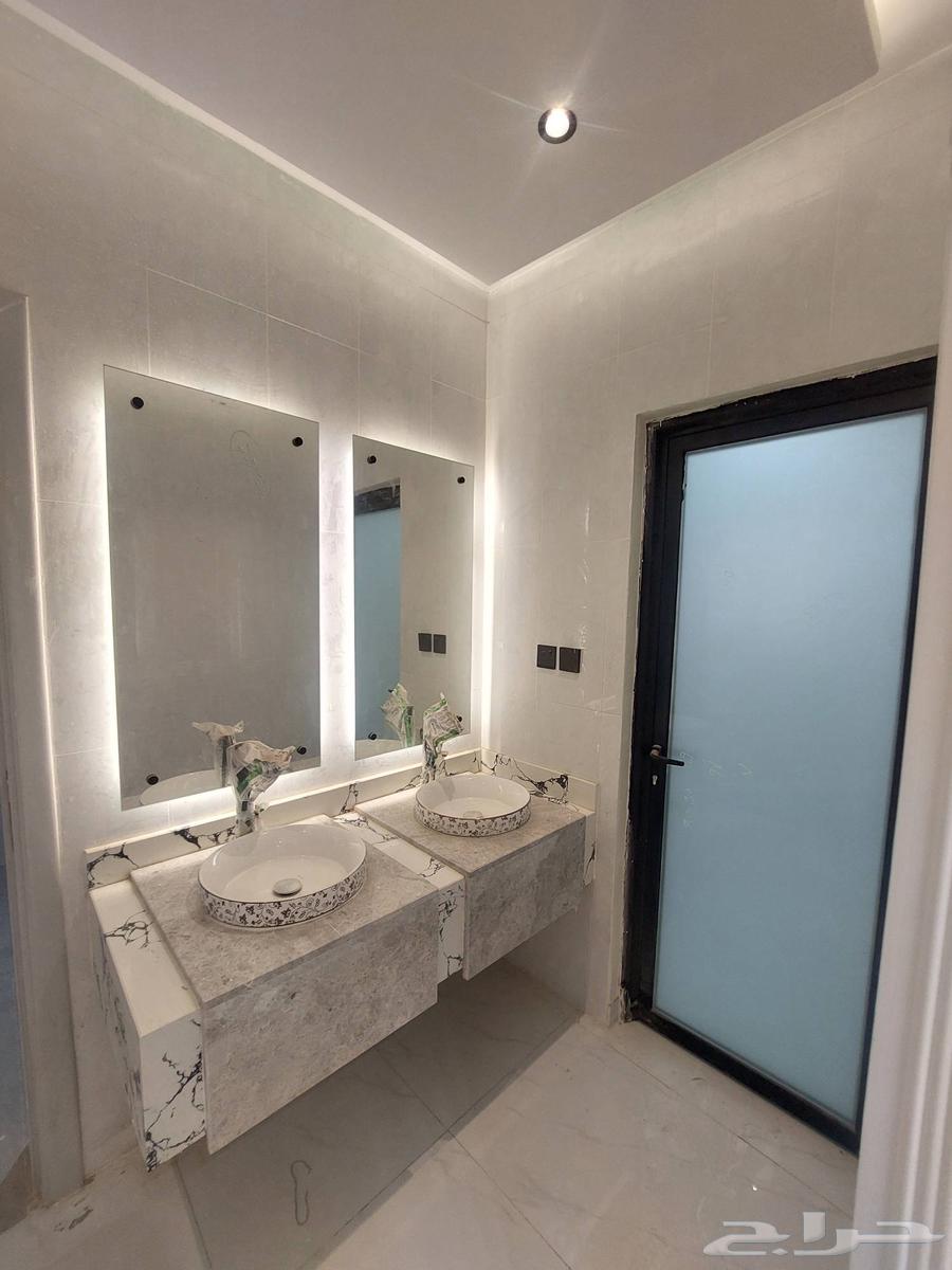 شقة 6 غرف في احد 5