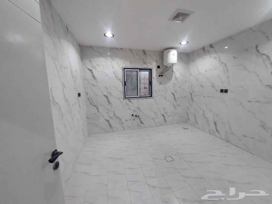 شقة 6 غرف في احد 9