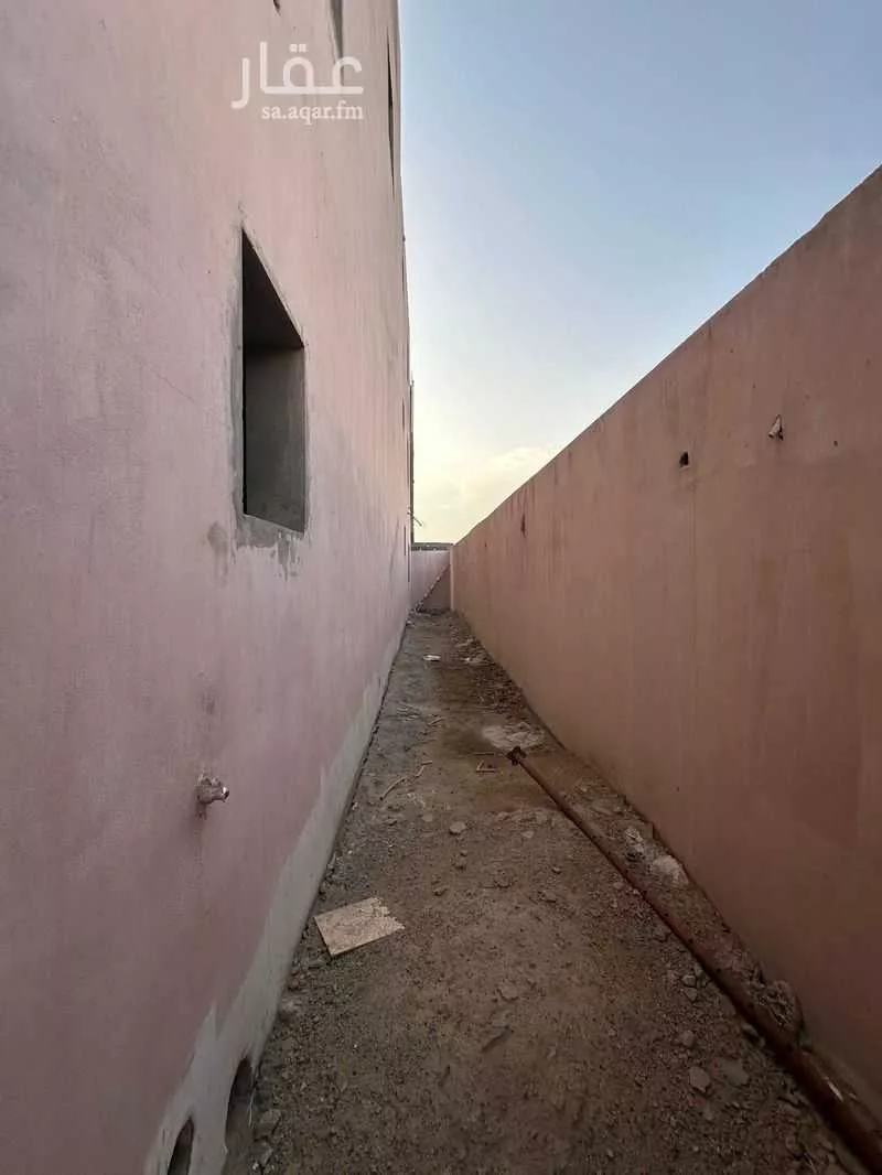 فيلا 9 غرف في الزمرد 2