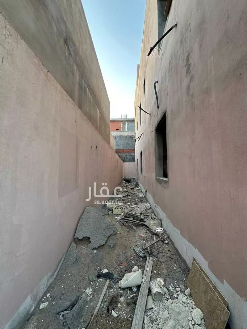 فيلا 9 غرف في الزمرد 12