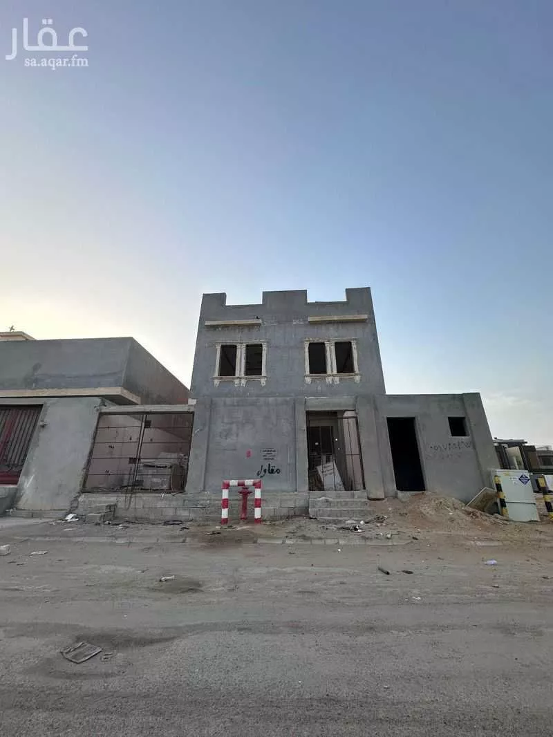 فيلا 9 غرف في الزمرد 5