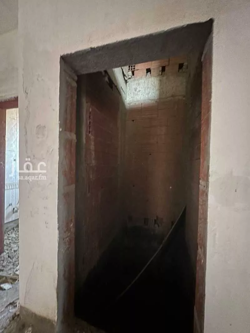 فيلا 9 غرف في الزمرد 6