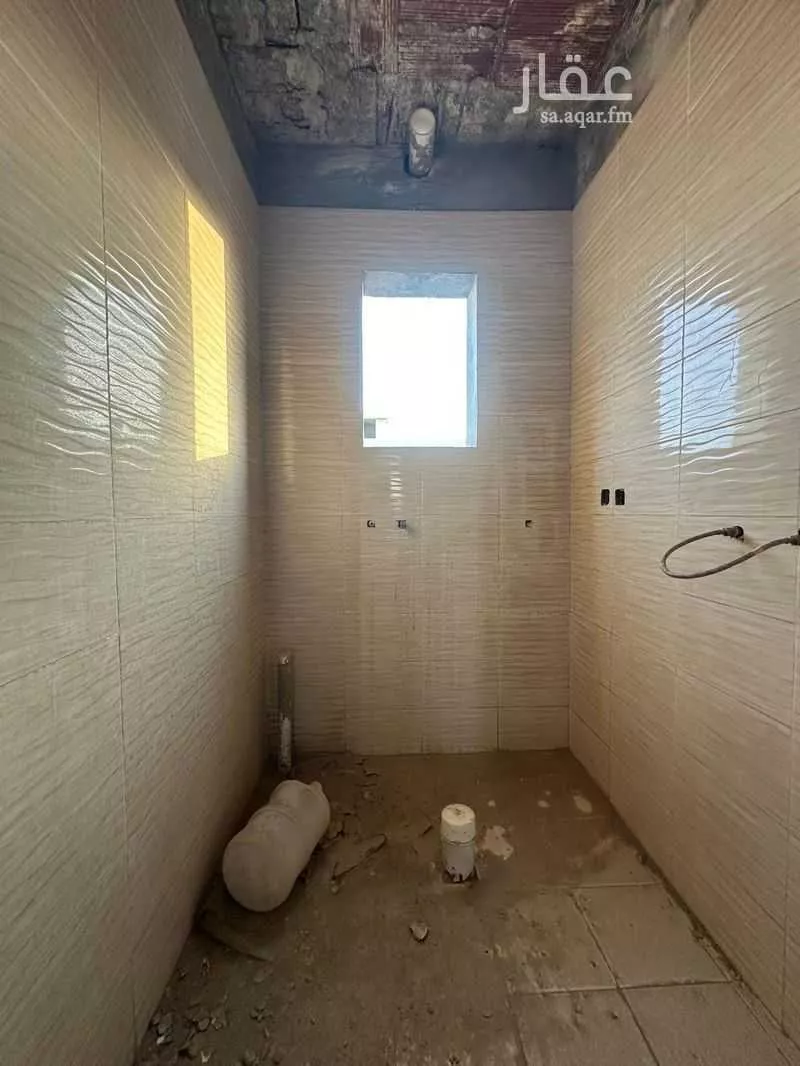 فيلا 9 غرف في الزمرد 10