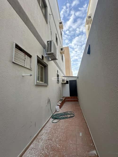 فيلا 11 غرف في الزمرد 15