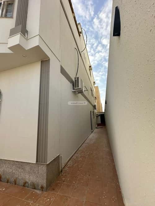 فيلا 11 غرف في الزمرد 9