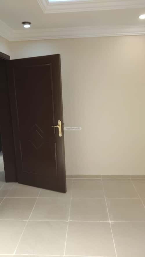 شقة 3 غرف في الزهراء 12