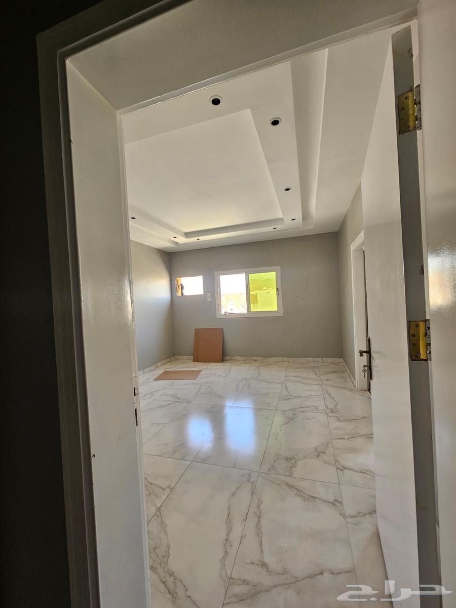 شقة 4 غرف في البحيرات 2