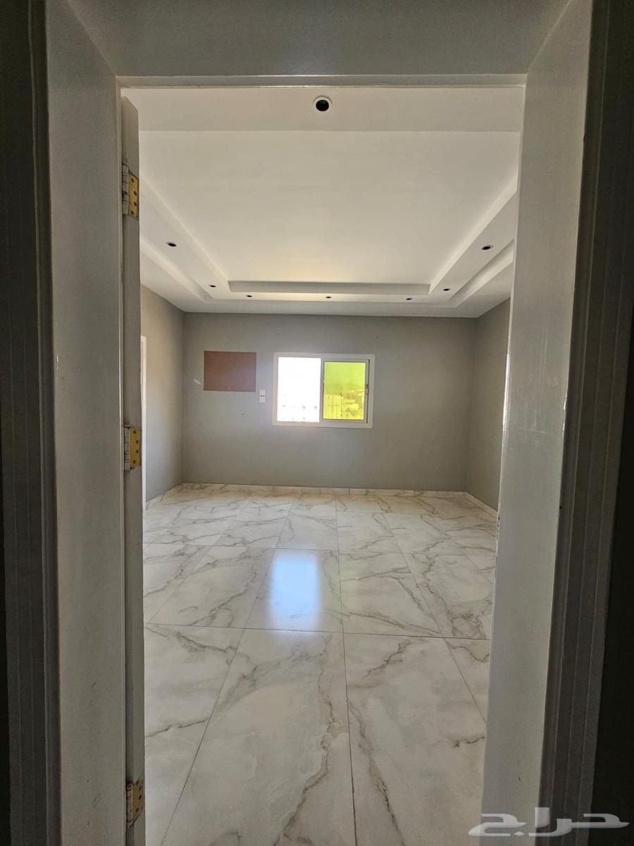 شقة 4 غرف في البحيرات 6