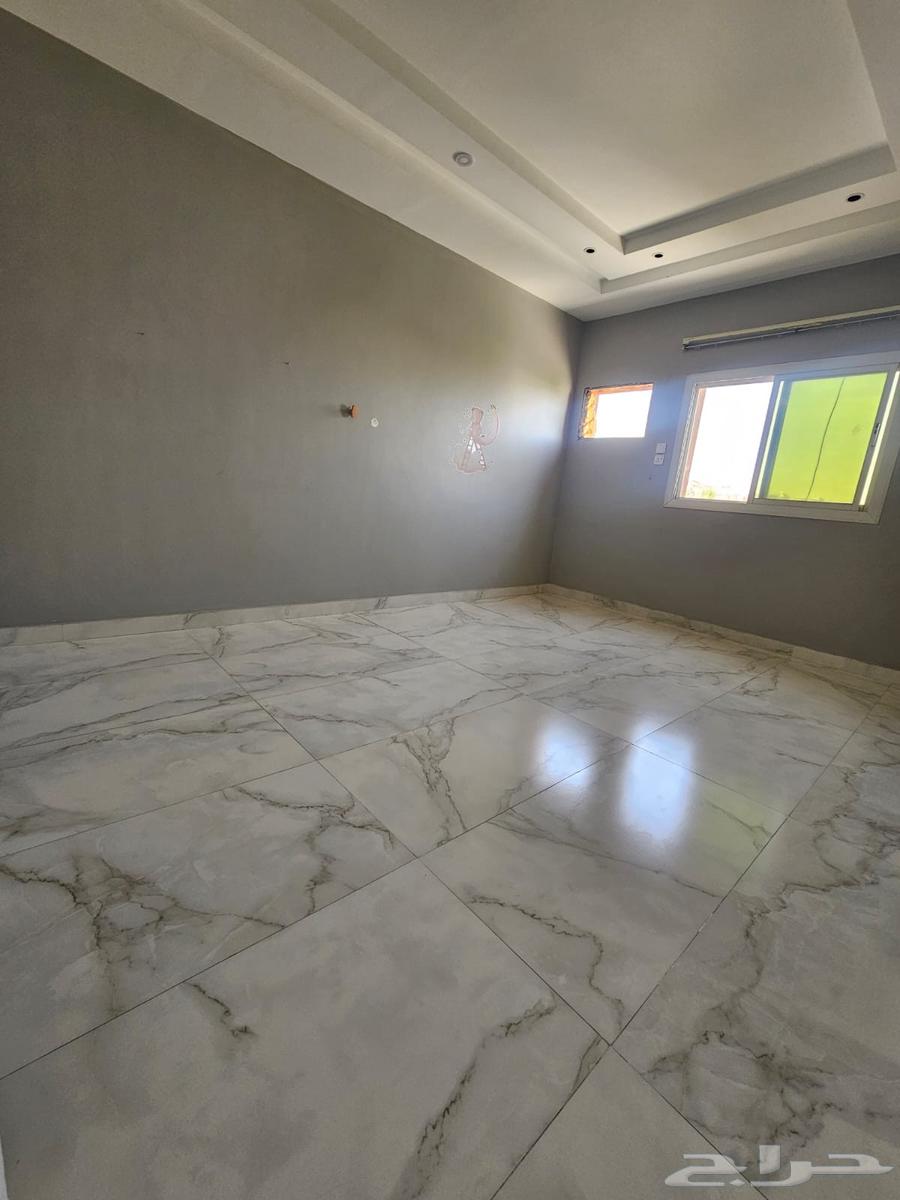 شقة 4 غرف في البحيرات 10