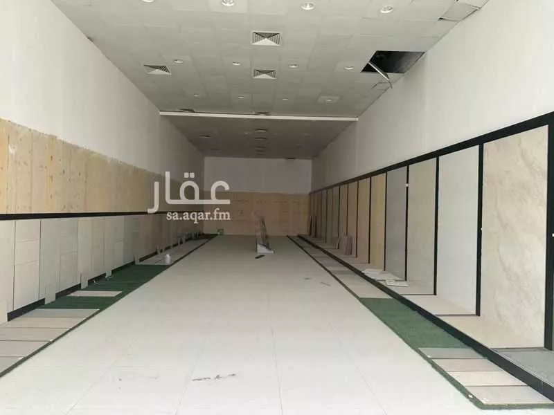 مستودع 1405 م² في العزيزية 7