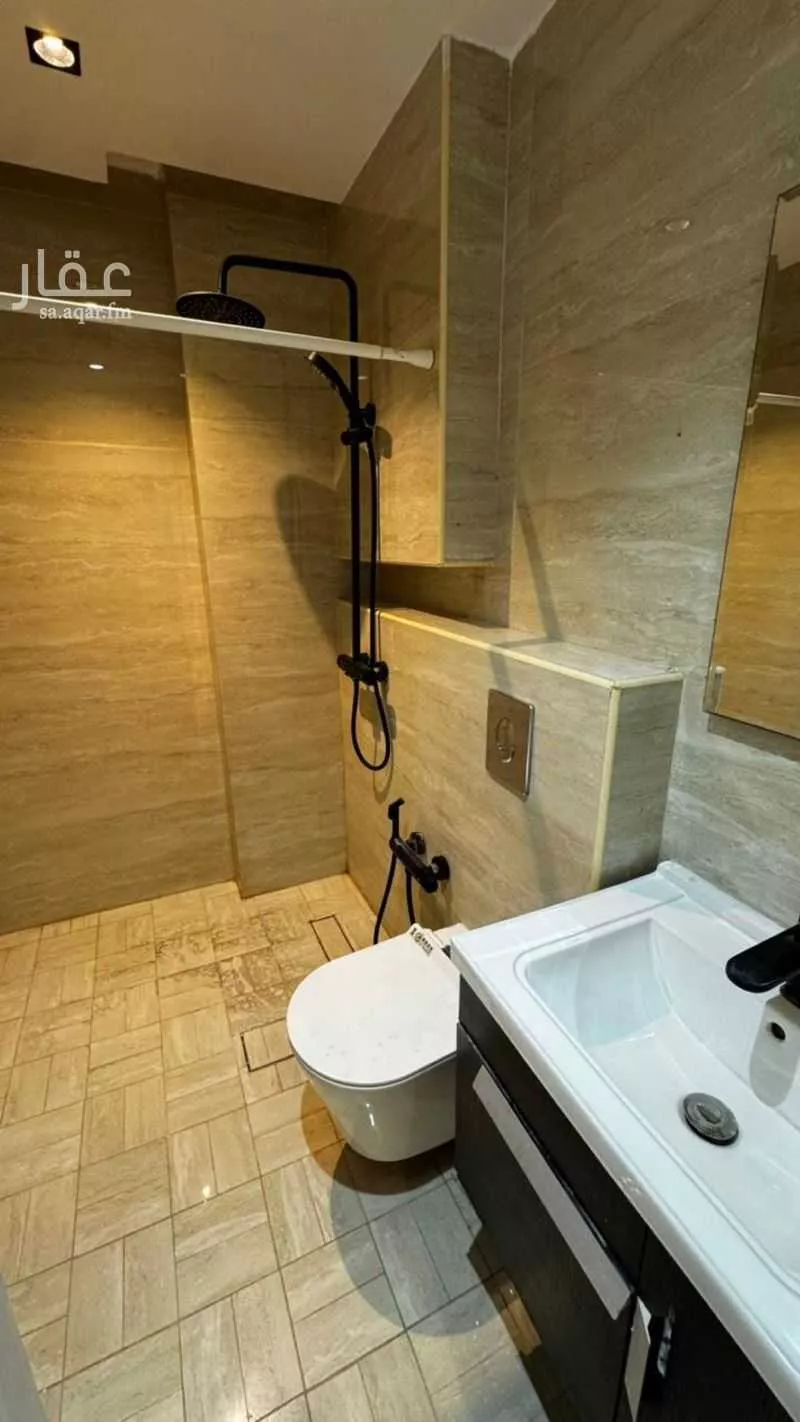 شقة 3 غرف في الريان 6