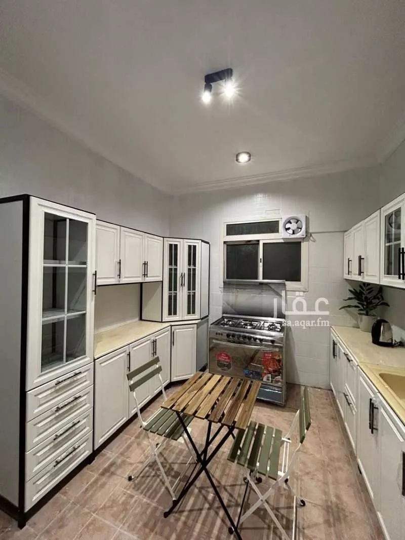 شقة 2 غرف في السعادة 5