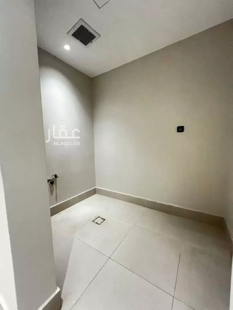 شقة 5 غرف في التعاون 10